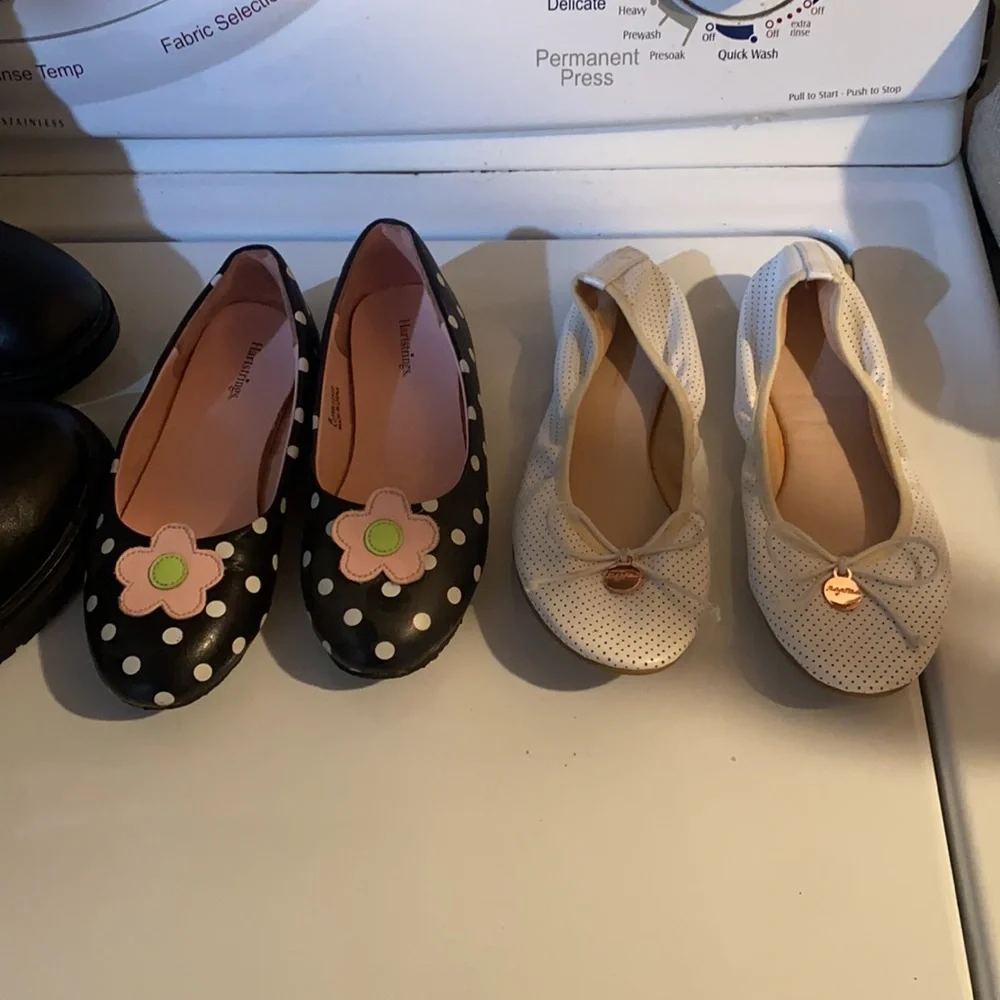 LITTLE Girls shoes all pre loves condition size 2. Back to skool BUNDLE - Picture 2 of 11